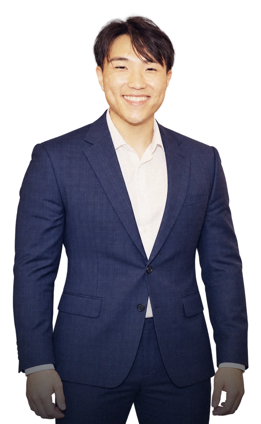 LK in a navy suit, smiling